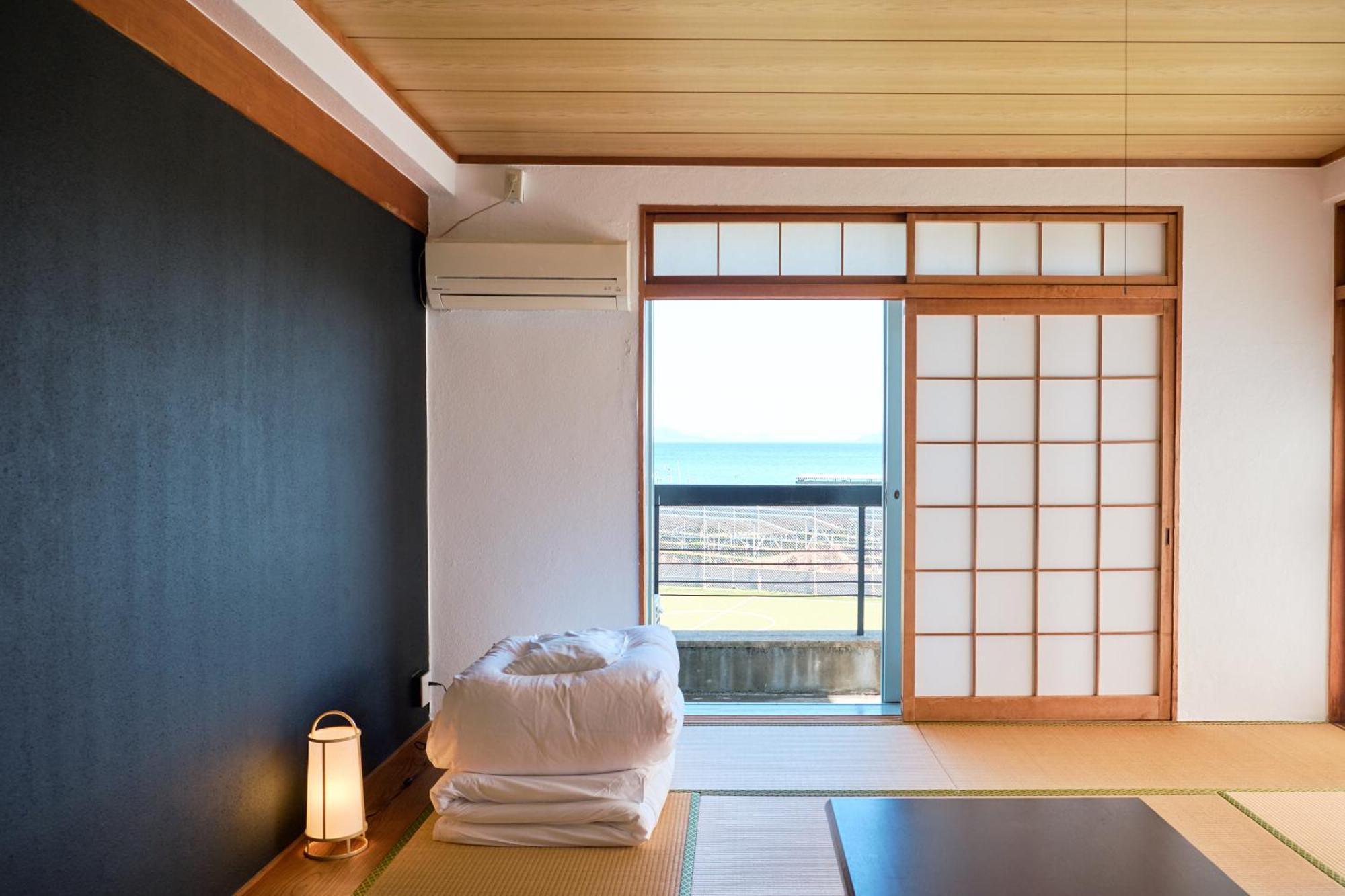 J-Hoppers Lake Biwa Guesthouse Otsu Ruang foto